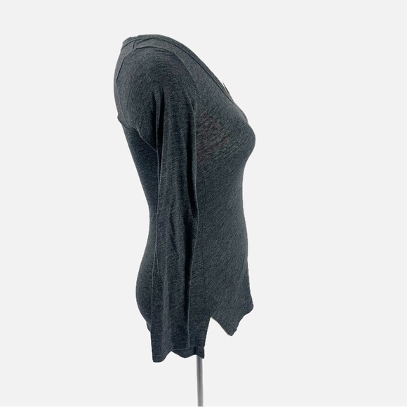 🩶 GAP Charcoal Long Sleeve Scoop Neck Tee (XS) – Everyday Essential 🩶 - Picture 3 of 8